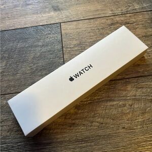 Apple Watch Packaging - White
